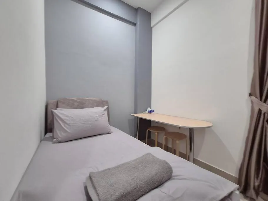 Walking Distance To Mount Austin 3 Rooms 6 Pax Johor Bahru Apartment